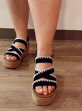 Very G Black Wedge